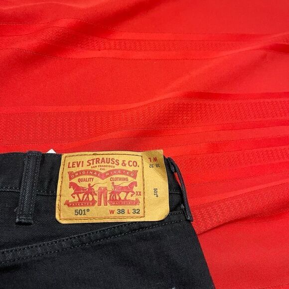 Levi’s VTG 90s Black Men’s Button Fly Straight Leg Denim Jeans Size 38 X 31 - Picture 12 of 13